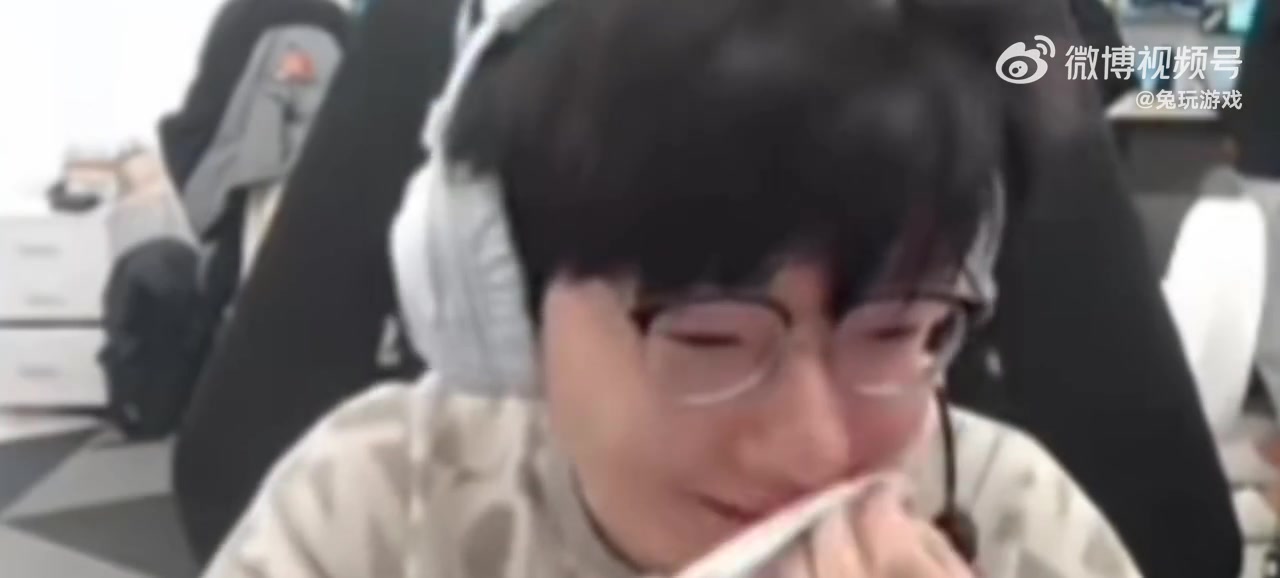 DB视讯百家乐Tian:当我第一次摸到鼠标和键盘的时候，我就跟我爸说要么打职业