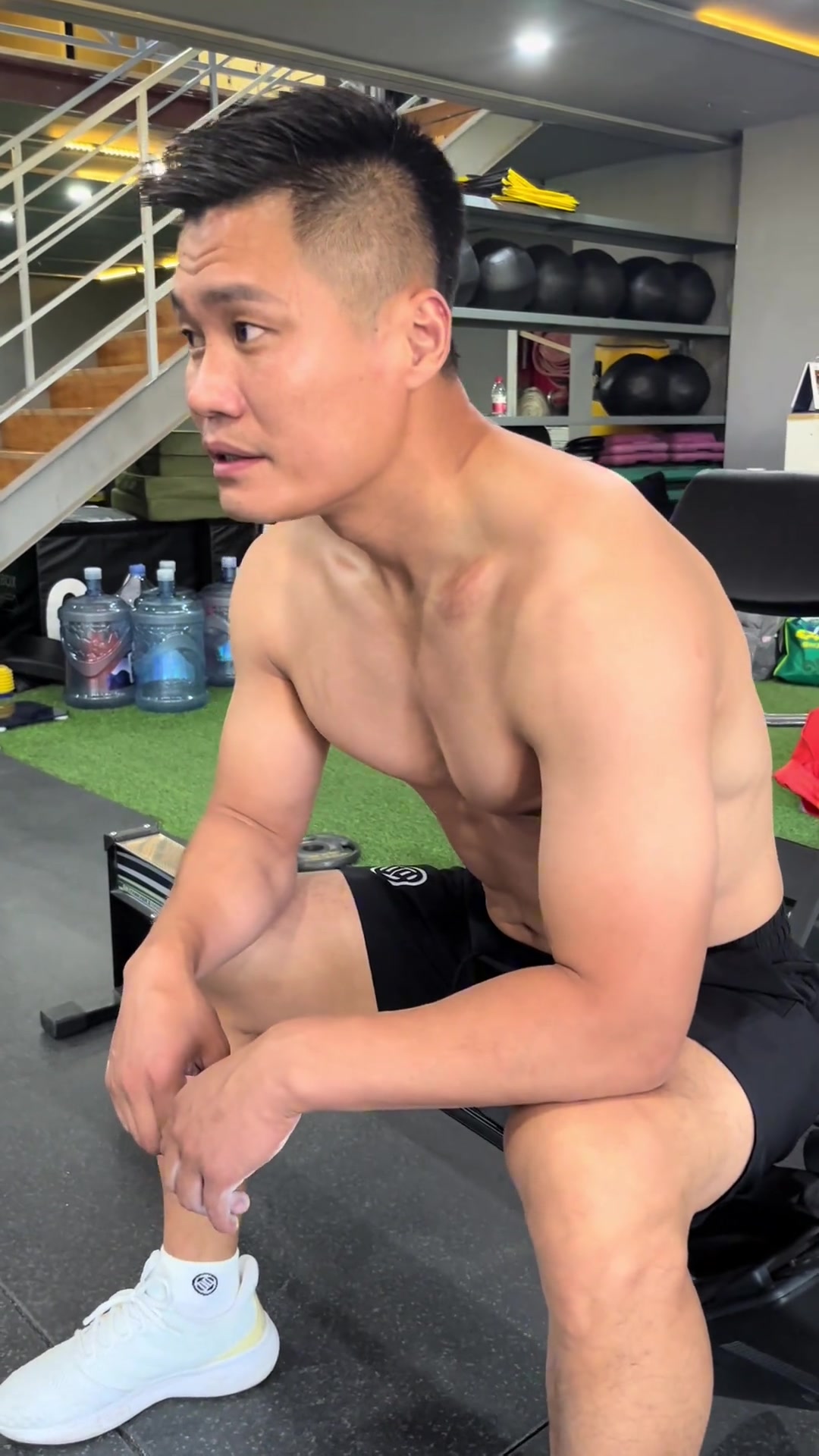 DB电子官网40岁吕小军再发文：我还在路上，也没下山，继续修行，江湖再见！